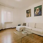 Arena Luxury